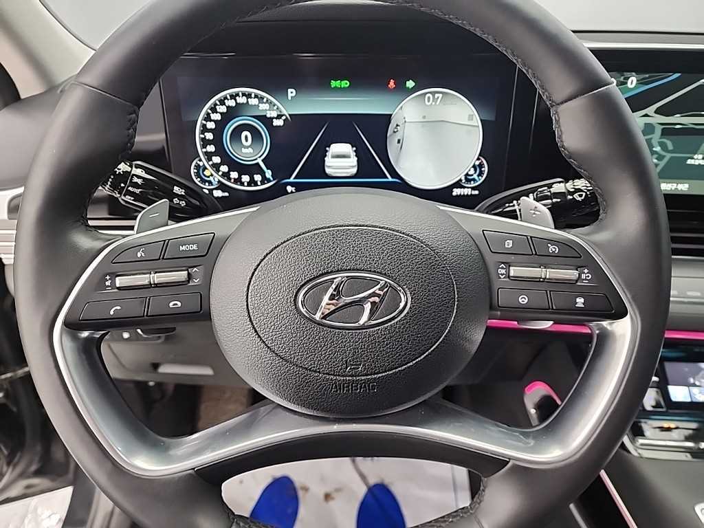 HYUNDAI Grandeur - Vista 9