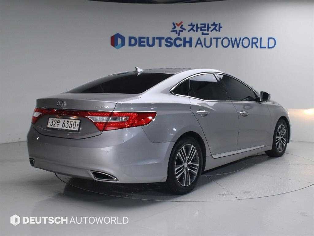 HYUNDAI Grandeur - Vista 2