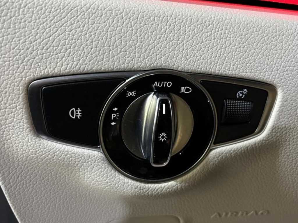 Mercedes Benz E class - Vista 11