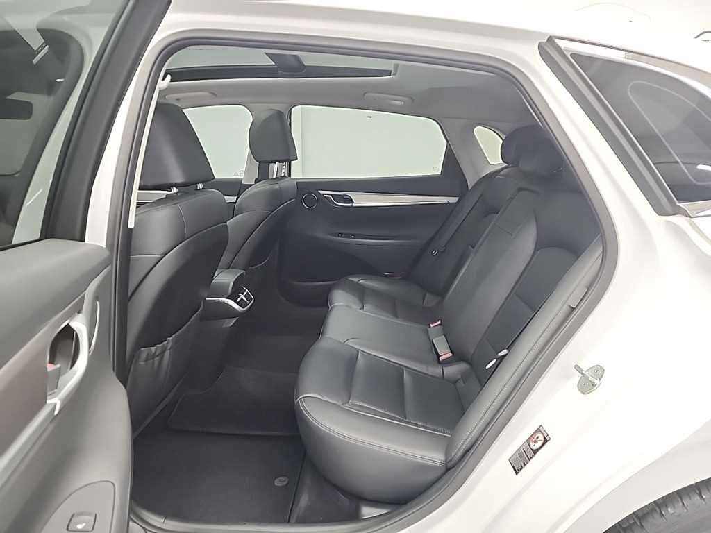 HYUNDAI Grandeur - Vista 12