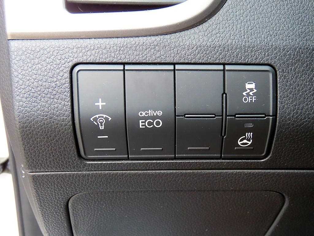 HYUNDAI i30 - Vista 12