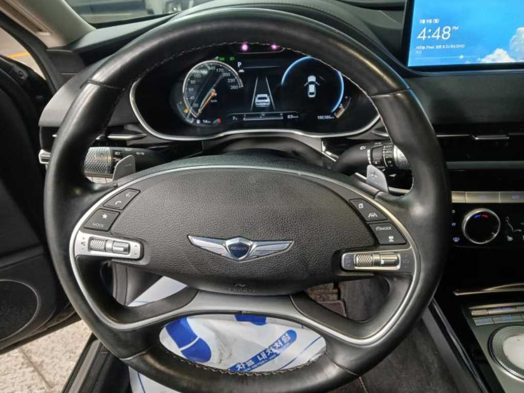 Genesis G80 - Vista 8