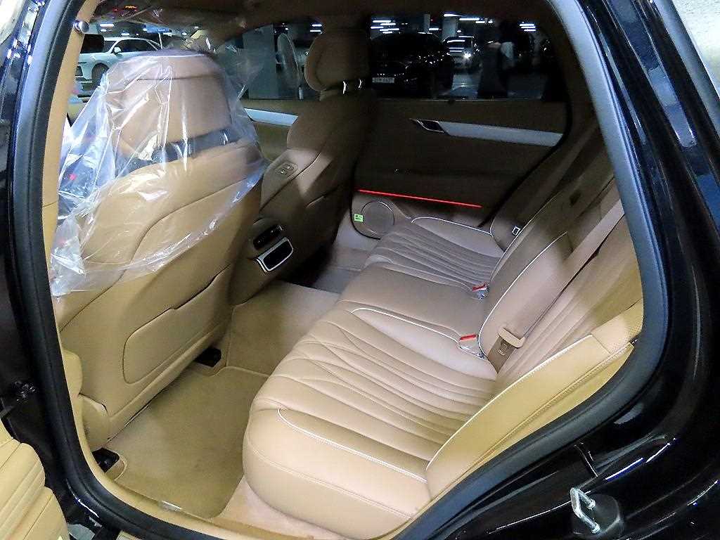 Genesis G80 - Vista 7