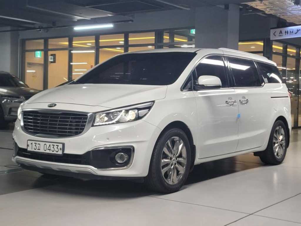 KIA Carnival 2016 Blanco - Importación desde Corea - HF Imports Iquique - Foto 1
