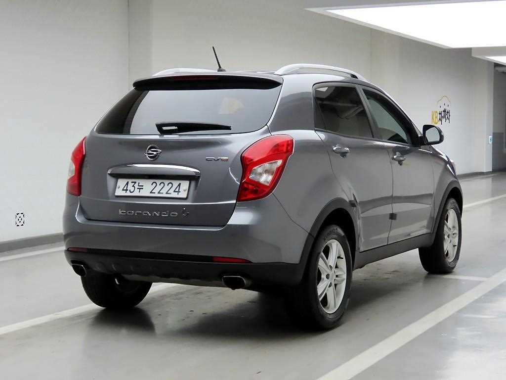 Ssangyong Korando - Vista 4