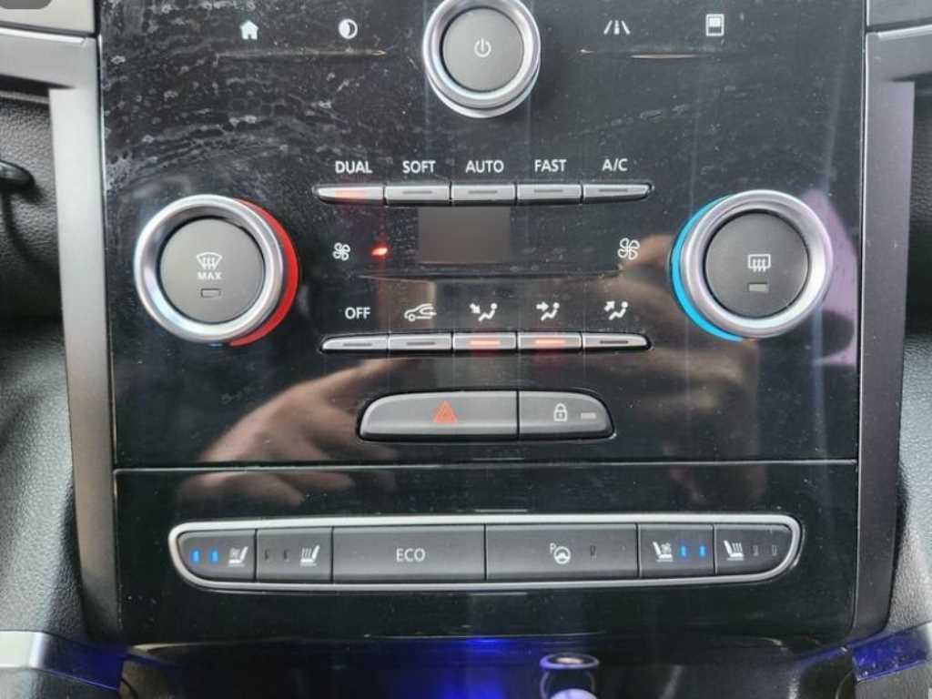 SAMSUNG QM6 - Vista 8