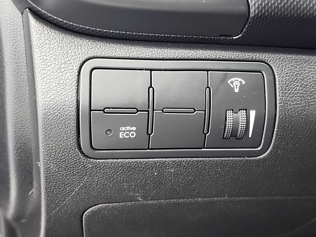 HYUNDAI Accent 2012 Negro - Importación desde Corea - HF Imports Iquique - Foto 17