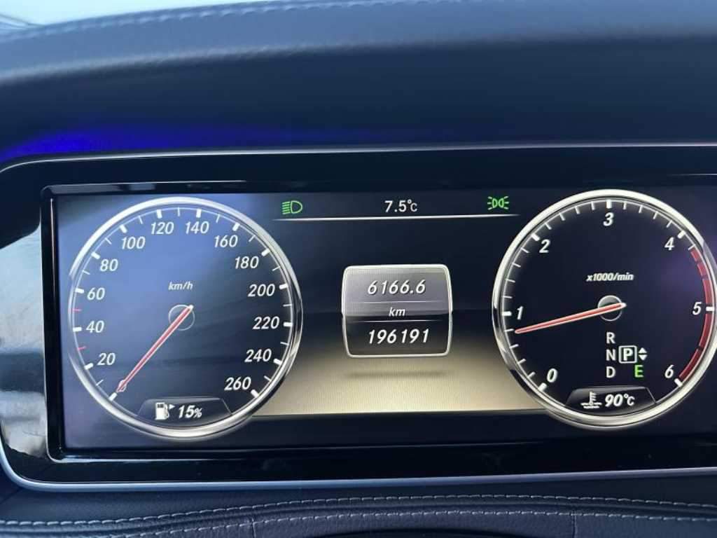 Mercedes Benz S Class - Vista 6