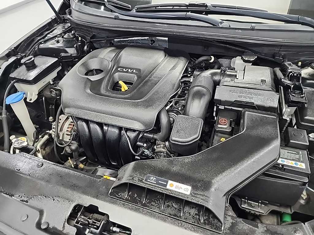 HYUNDAI Sonata - Vista 5