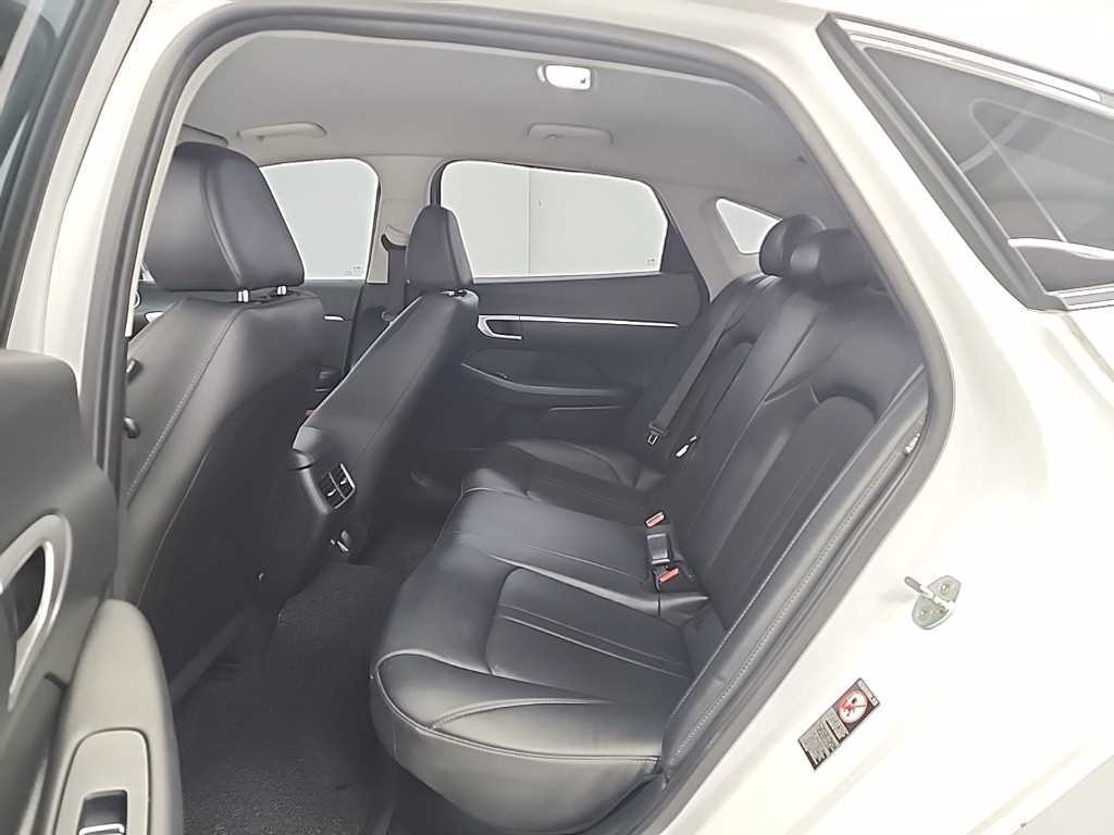 HYUNDAI Sonata - Vista 12