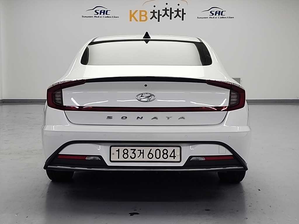 HYUNDAI Sonata - Vista 3