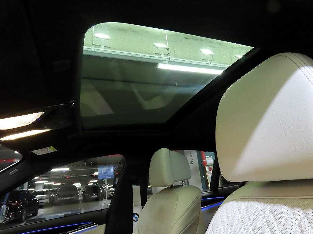 BMW 5 Series 2023 Blanco - Importación desde Corea - HF Imports Iquique - Foto 17