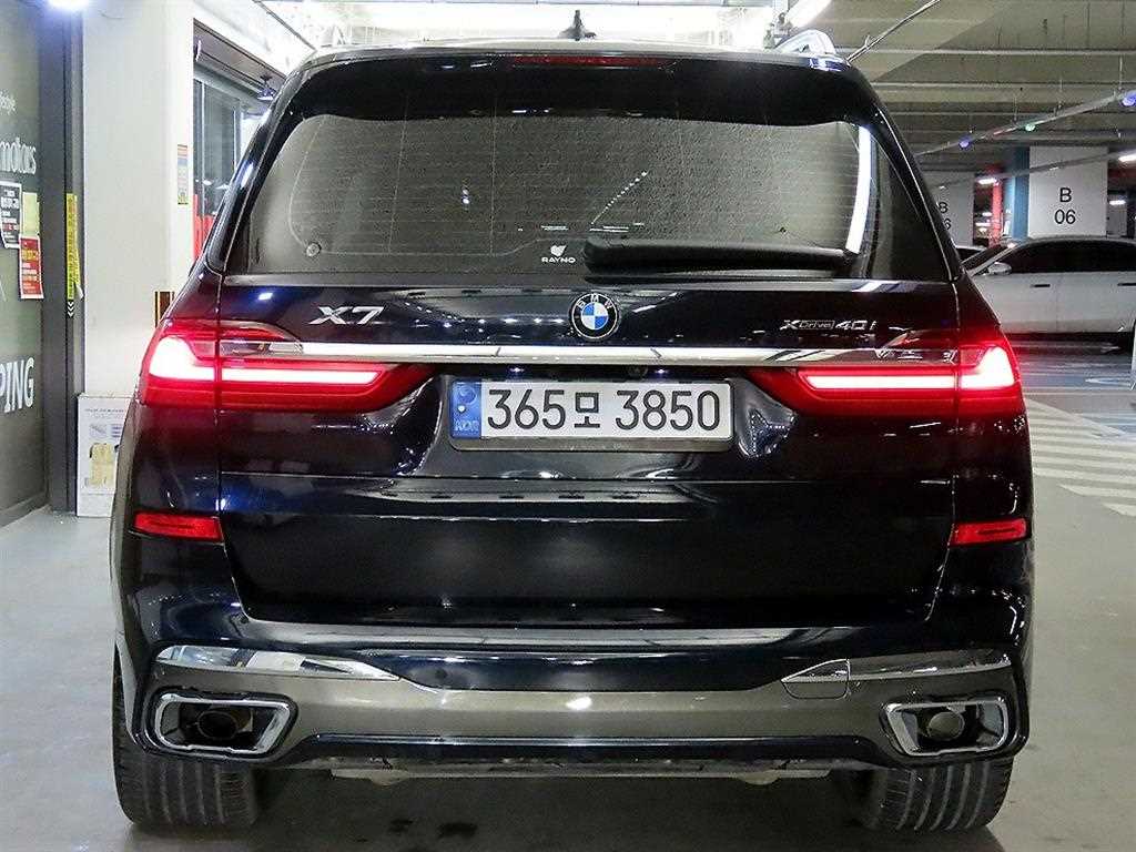 BMW X7 - Vista 5
