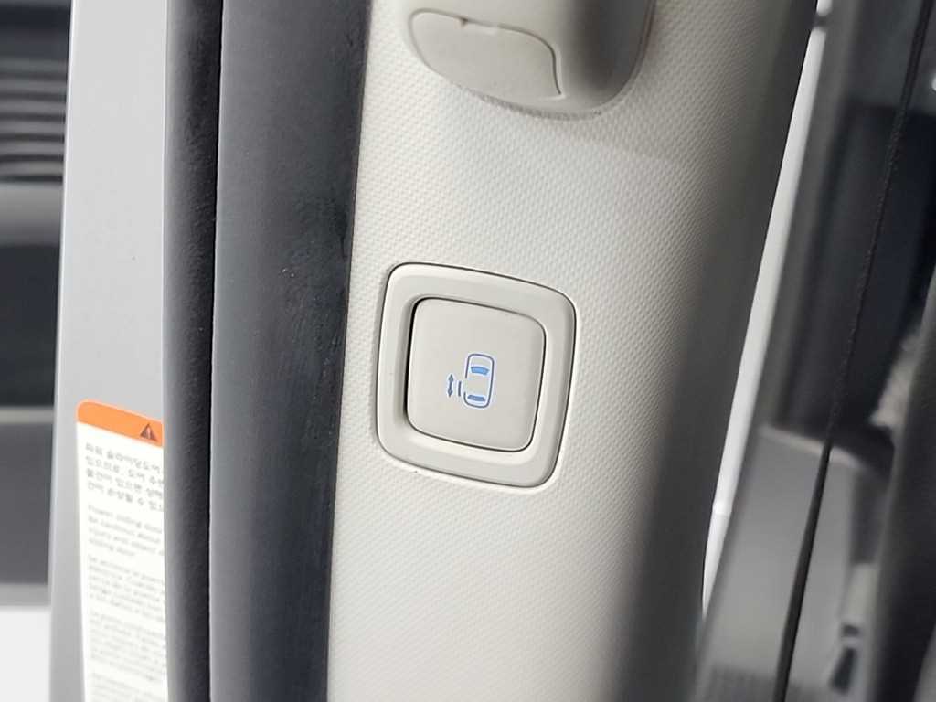 HYUNDAI Staria 2023 Plateado - Importación desde Corea - HF Imports Iquique - Foto 14