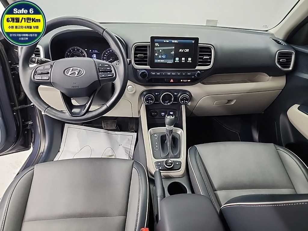 HYUNDAI Venue - Vista 7
