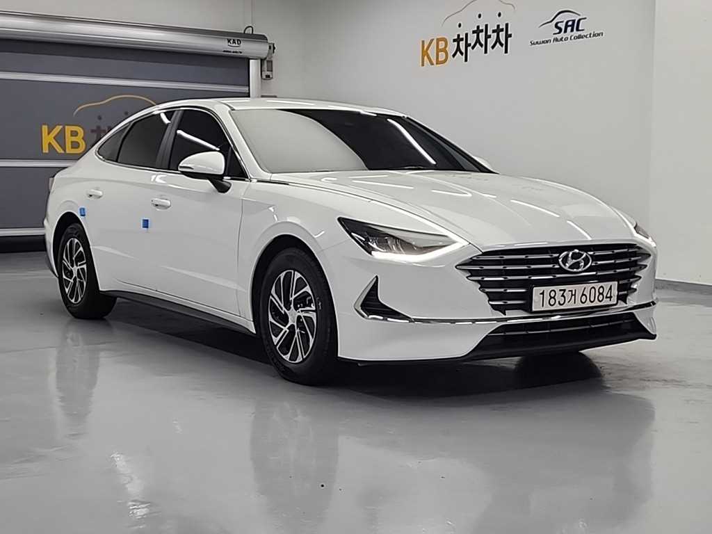 HYUNDAI Sonata - Vista 4