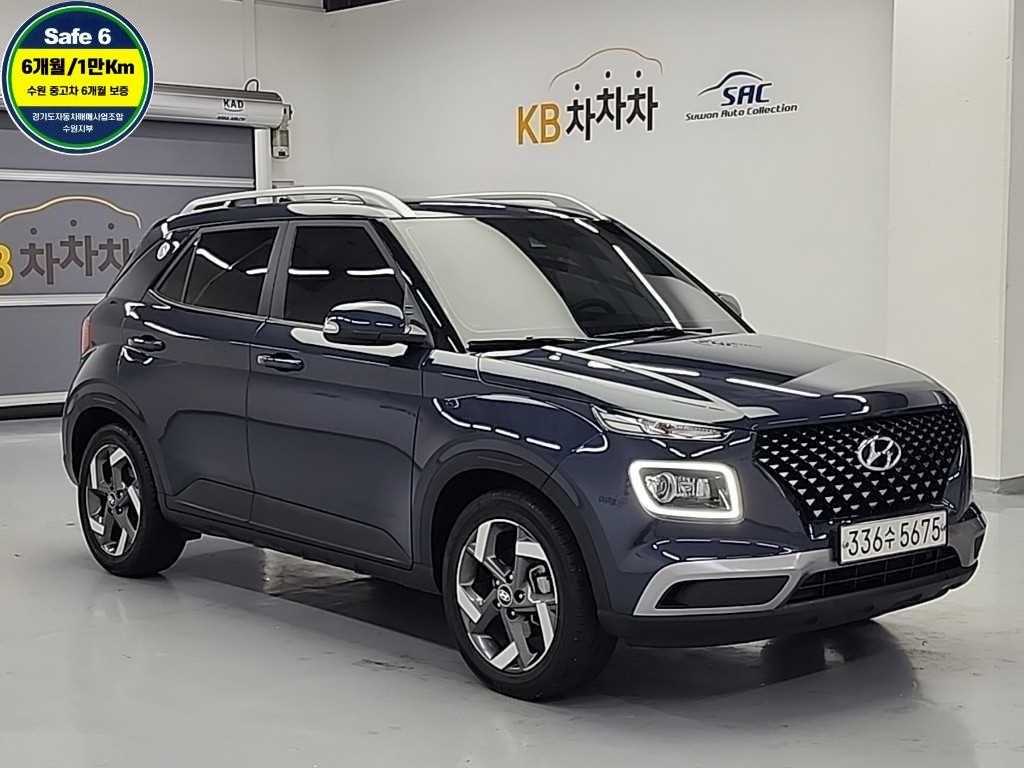 HYUNDAI Venue - Vista 4