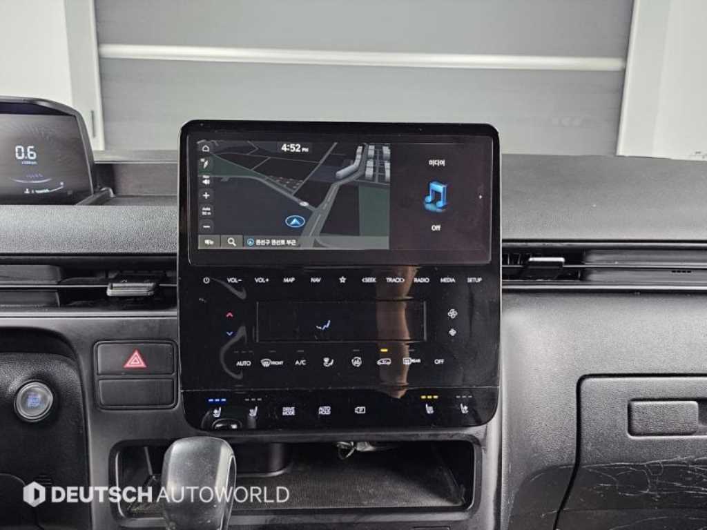 HYUNDAI Staria 2022 Gris - Importación desde Corea - HF Imports Iquique - Foto 14