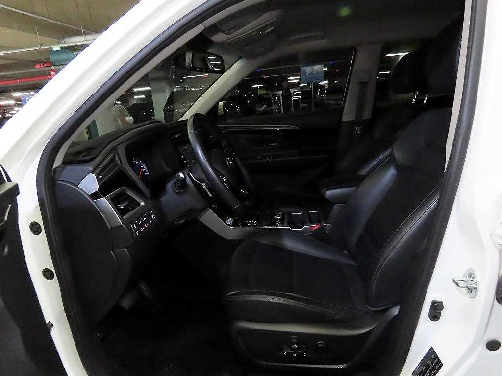 Ssangyong Korando - Vista 6