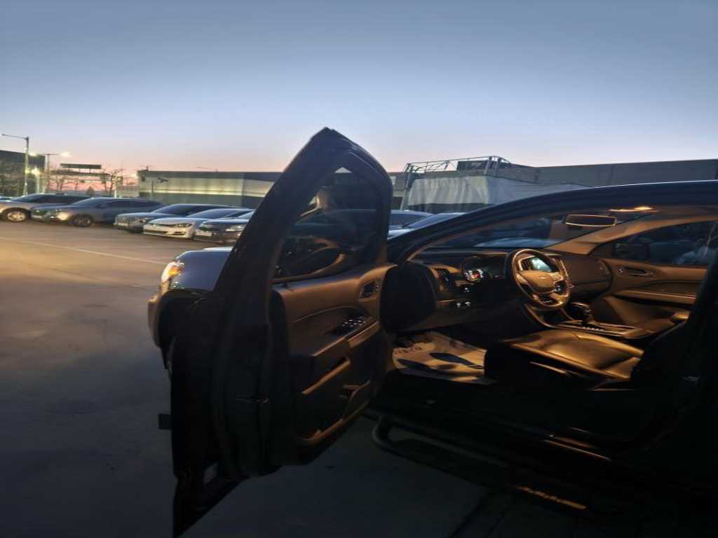 Chevrolet ?Colorado 2022 Negro - Importación desde Corea - HF Imports Iquique - Foto 13