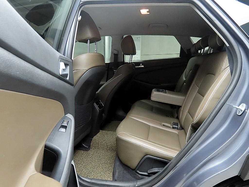 HYUNDAI Tucson - Vista 6