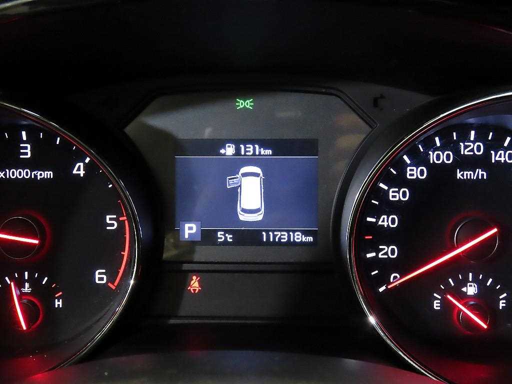 KIA Carnival - Vista 9