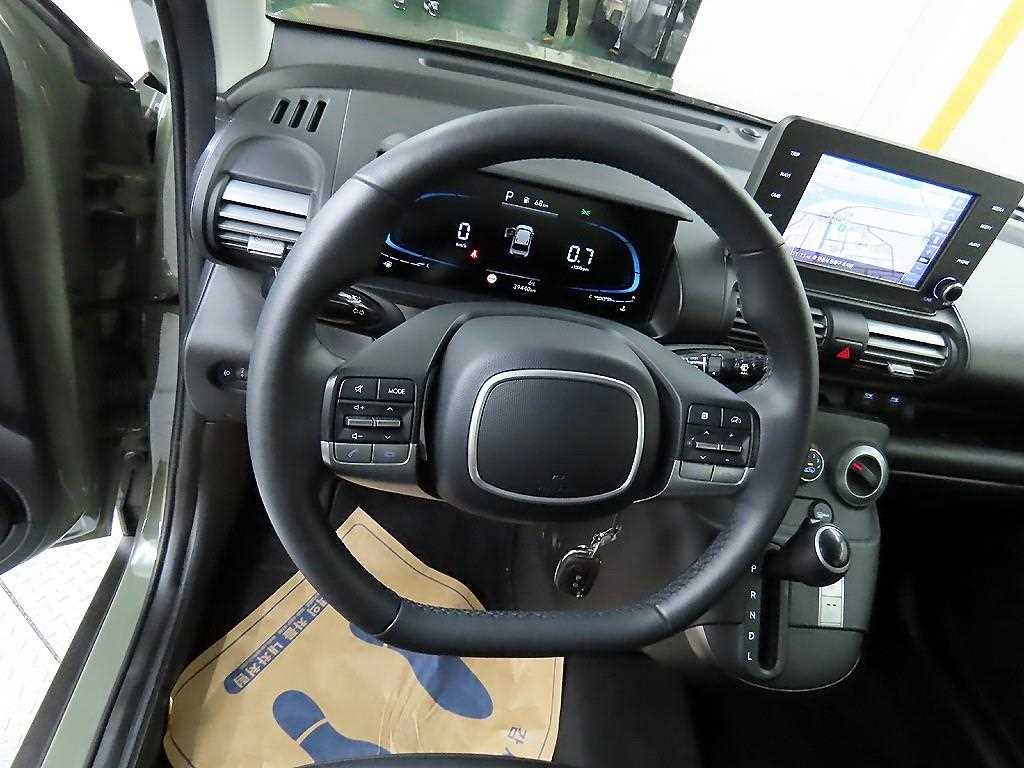 HYUNDAI Casper - Vista 9