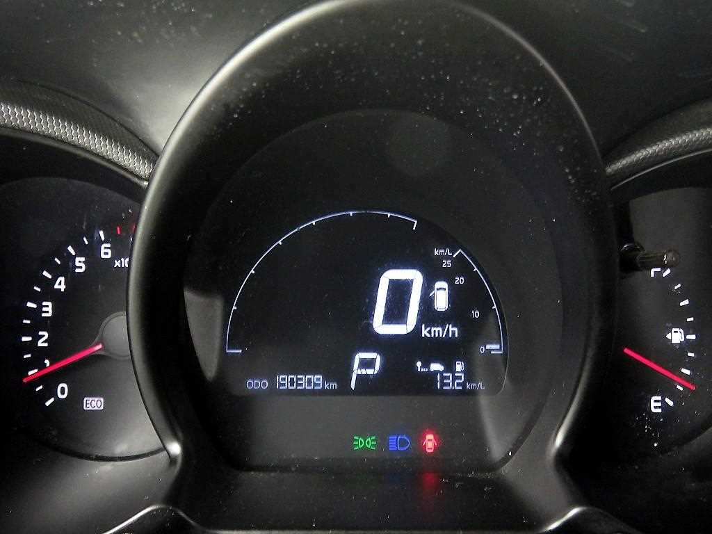 KIA Ray 2017 Gris - Importación desde Corea - HF Imports Iquique - Foto 13