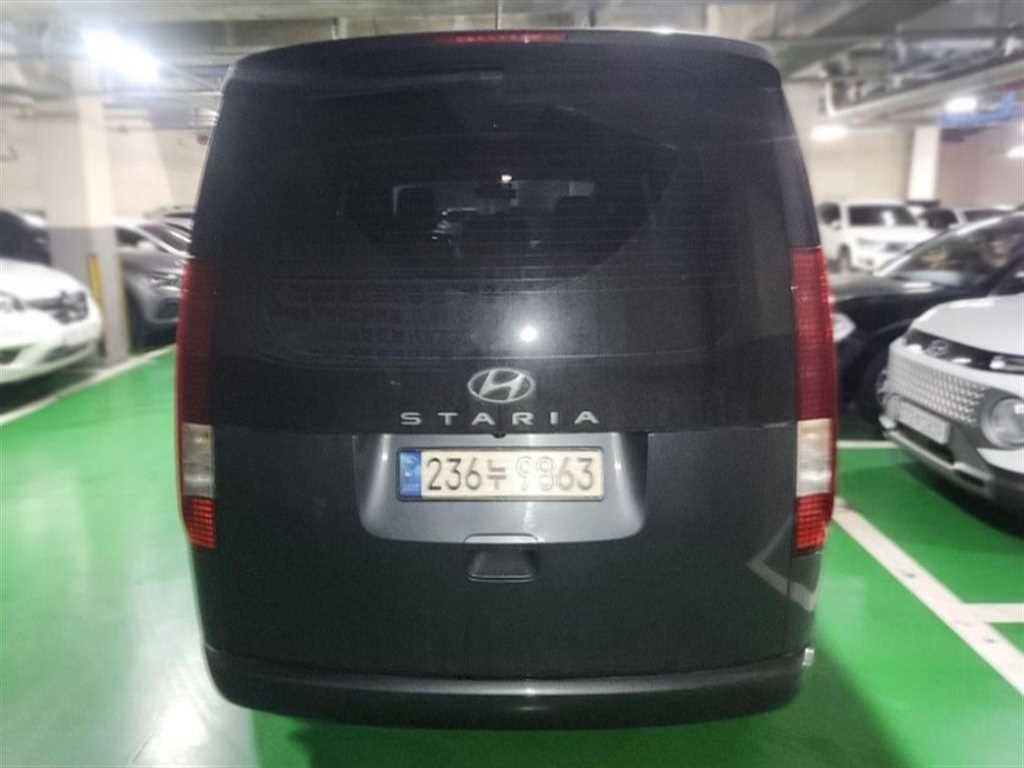 HYUNDAI Staria - Vista 4