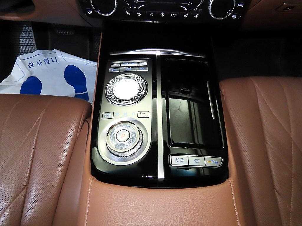 Genesis G80 - Vista 12