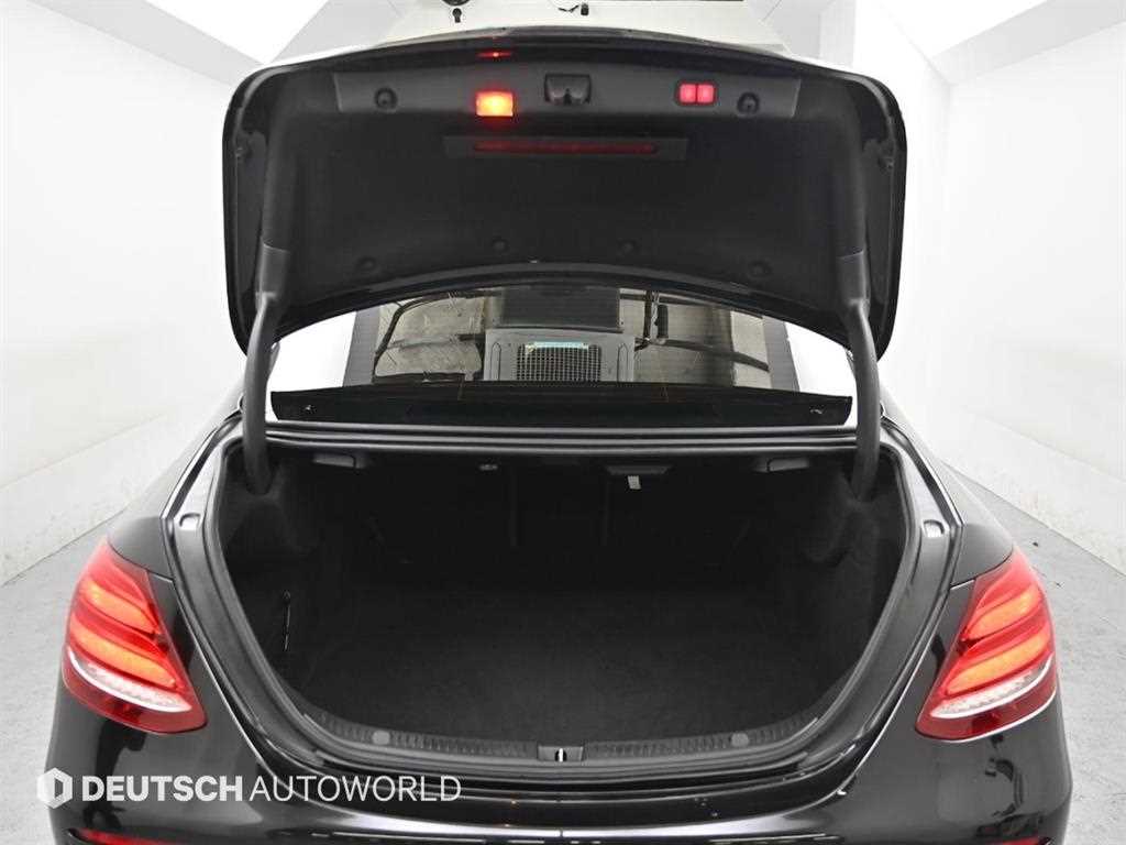 Mercedes Benz E class 2019 Negro - Importación desde Corea - HF Imports Iquique - Foto 19