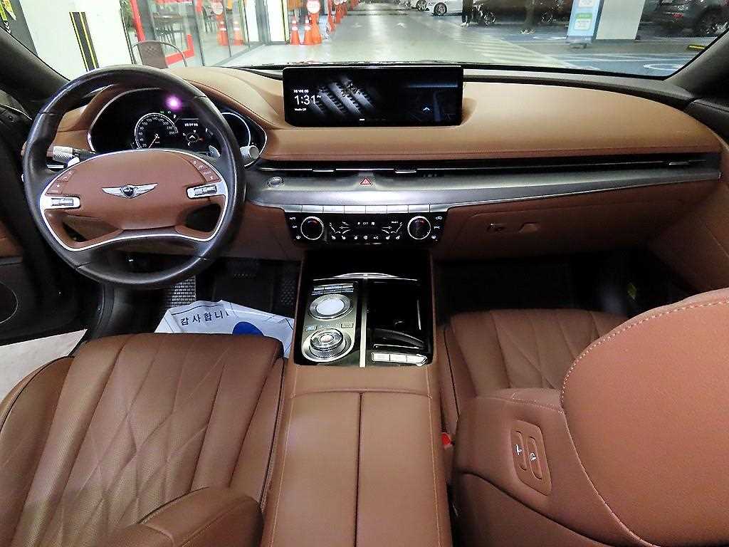 Genesis G80 - Vista 10