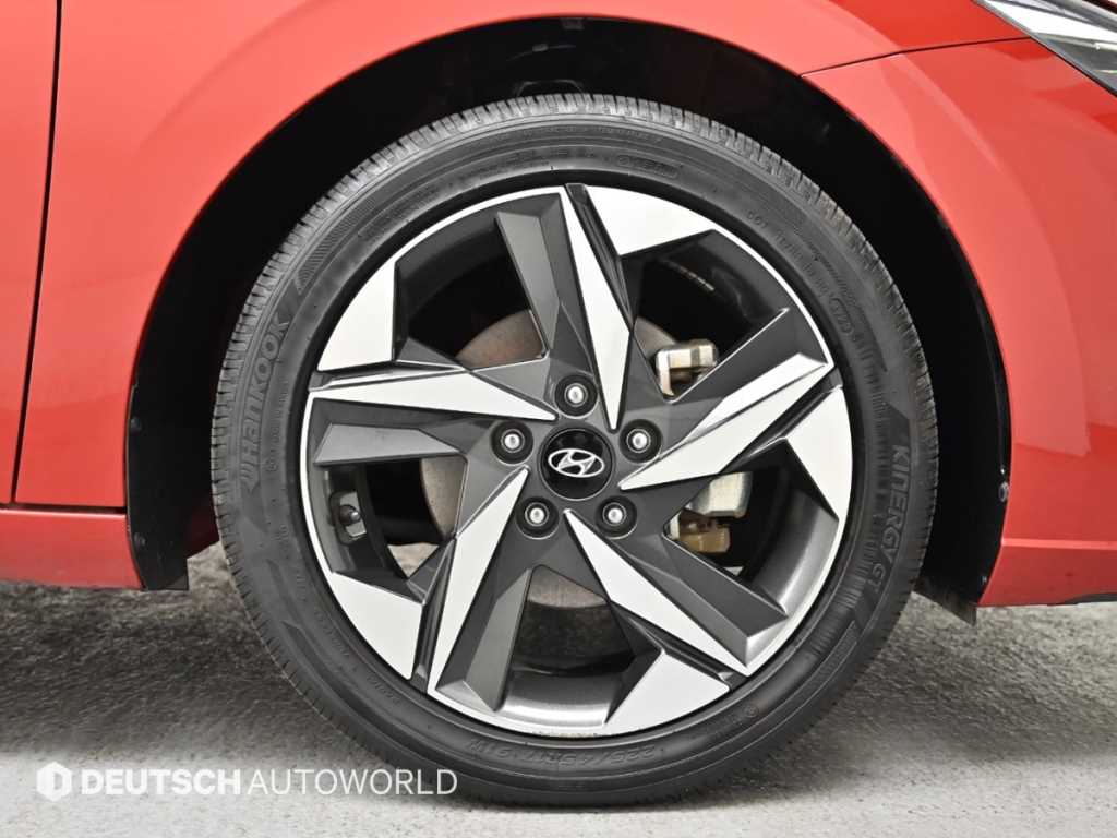 HYUNDAI Avante - Vista 5