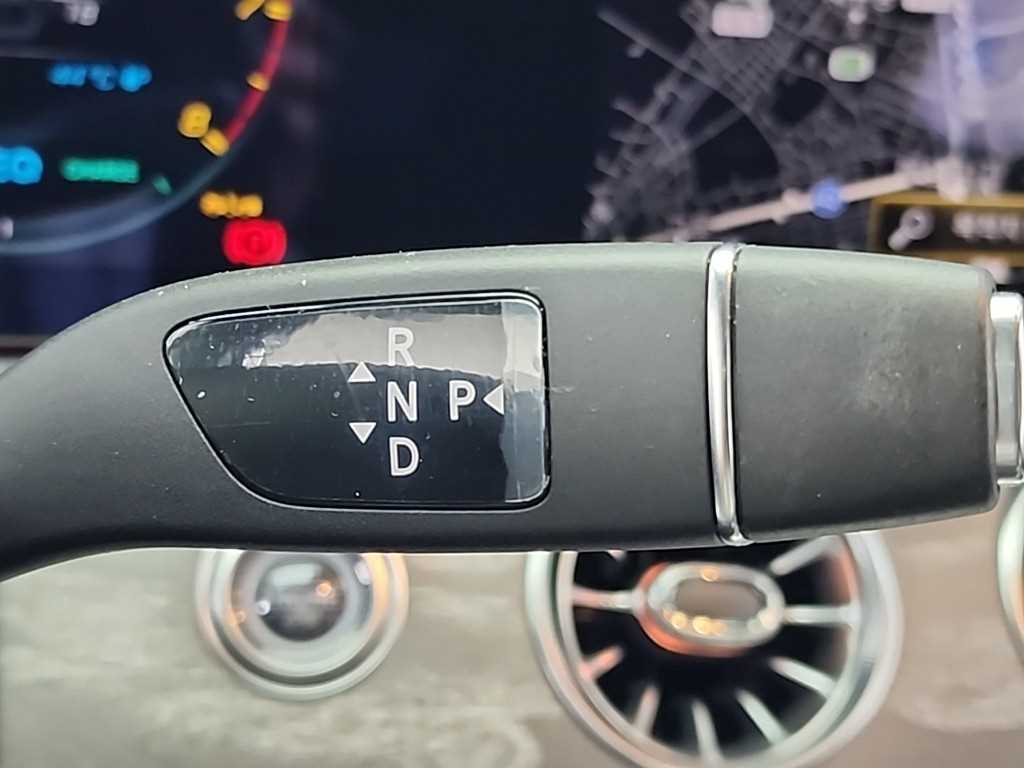 Mercedes Benz AMG GT - Vista 8