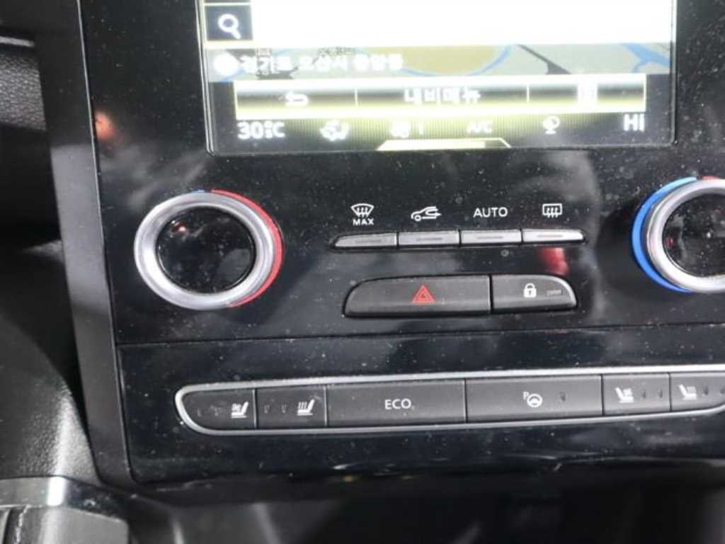 SAMSUNG QM6 - Vista 4