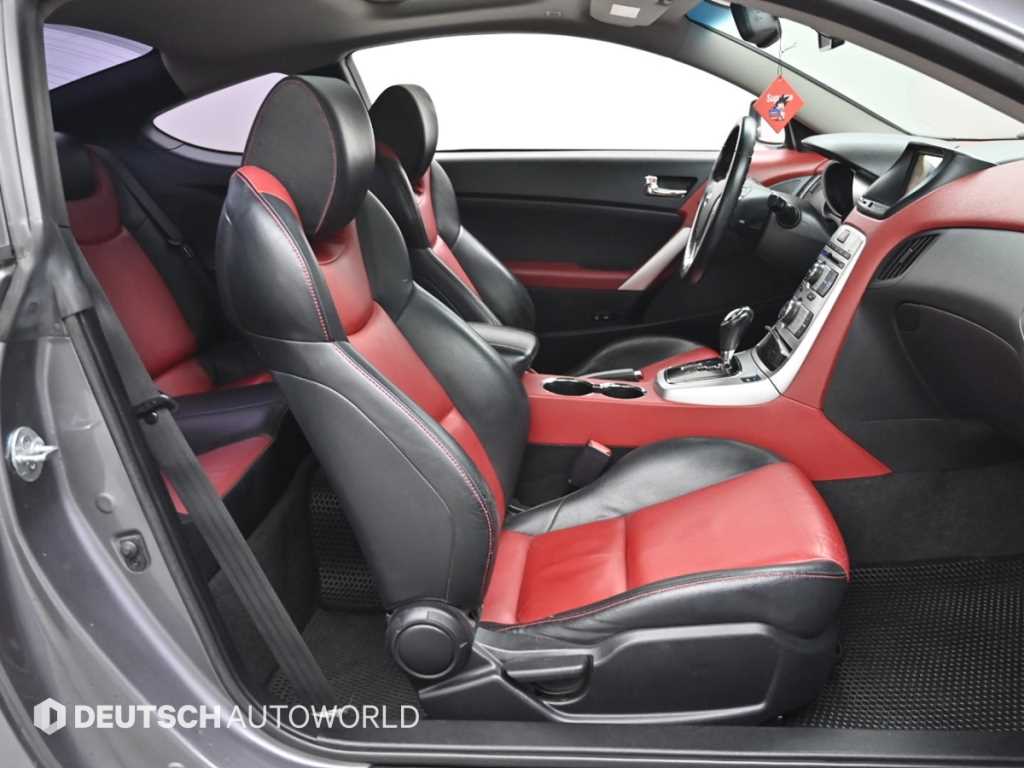 HYUNDAI Genesis - Vista 10