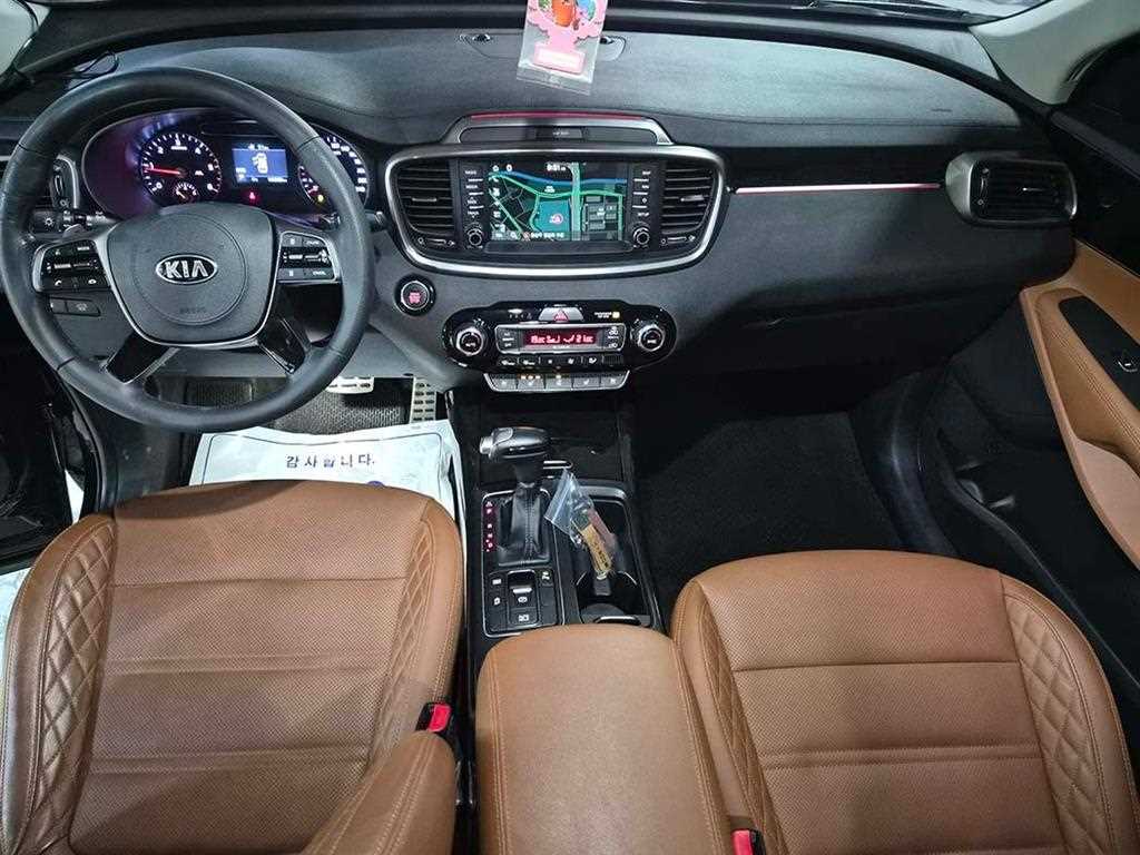 KIA Sorento - Vista 10