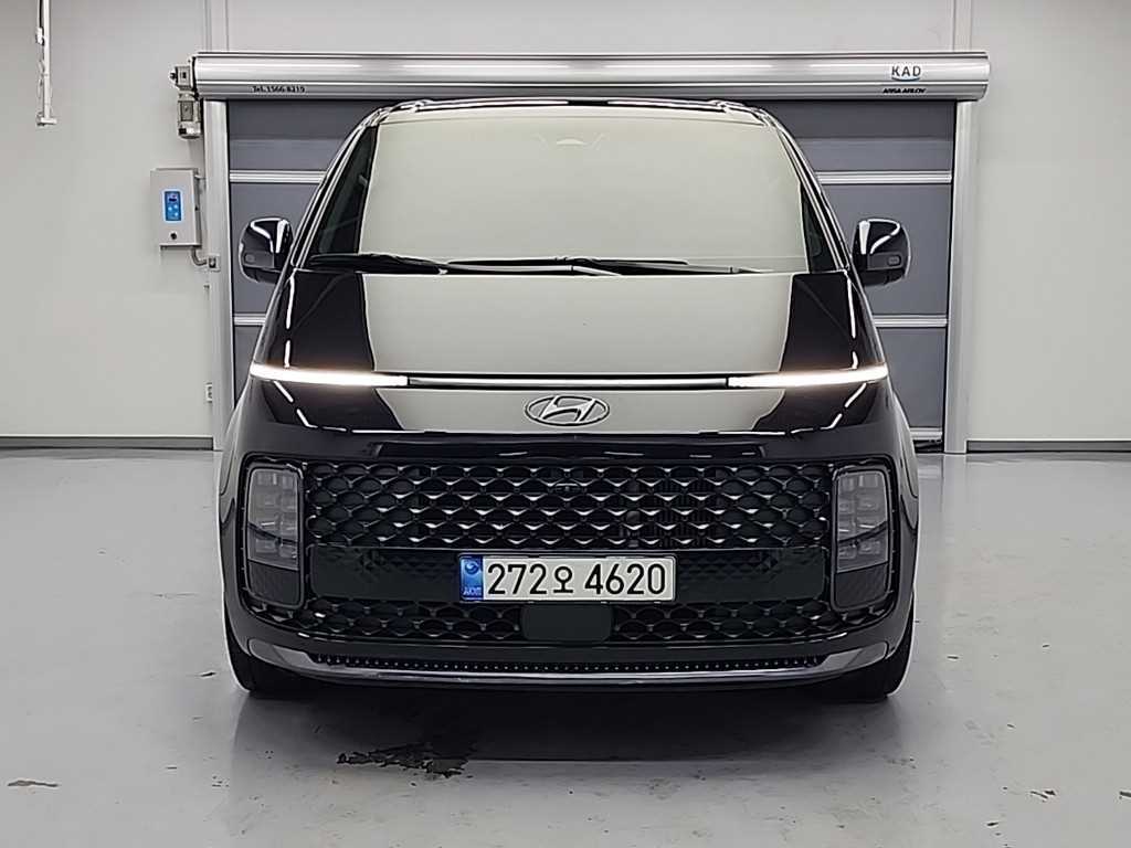 HYUNDAI Staria - Vista 2