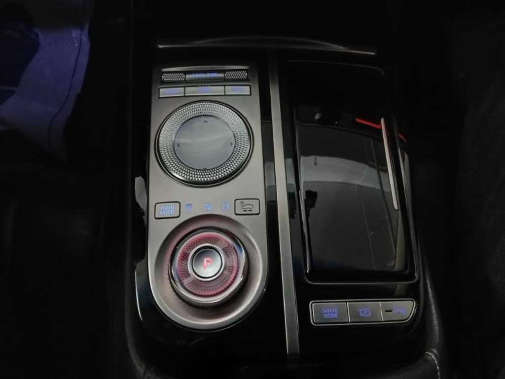 Genesis G80 - Vista 12