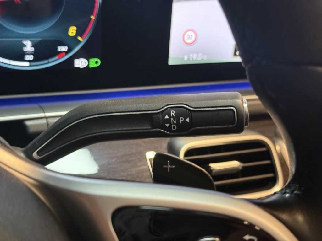 Mercedes Benz GLE Class - Vista 10