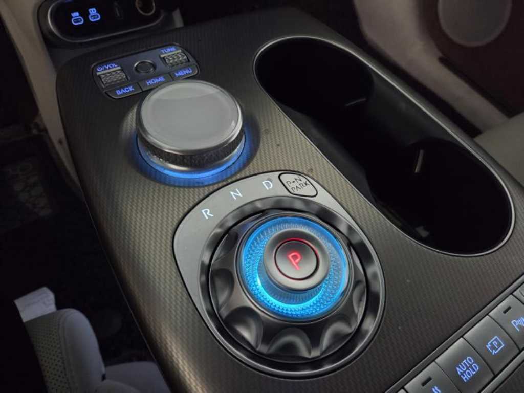 Genesis GV60 - Vista 10