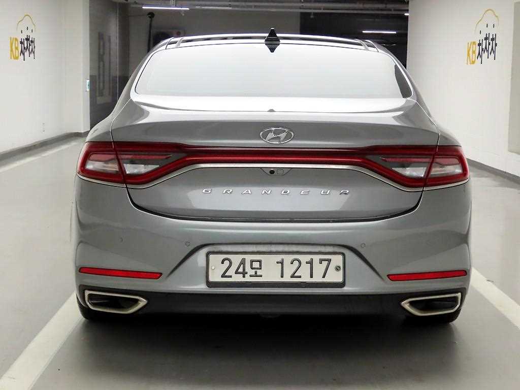 HYUNDAI Grandeur - Vista 4