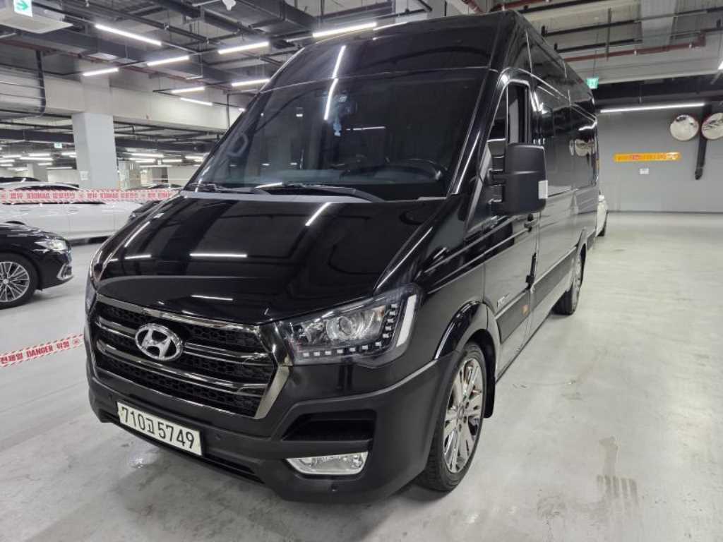 HYUNDAI Solati 2020 Negro - Importación desde Corea - HF Imports Iquique - Foto 1