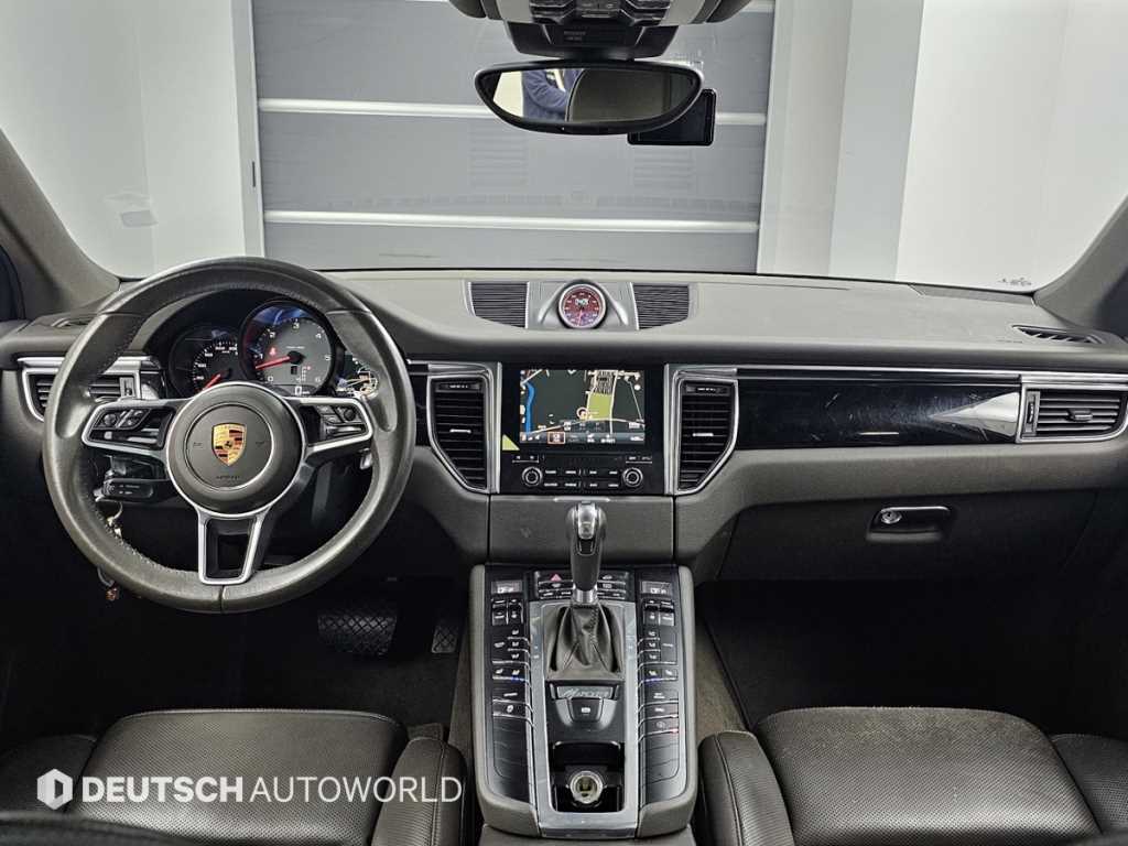 Porsche Macan - Vista 8