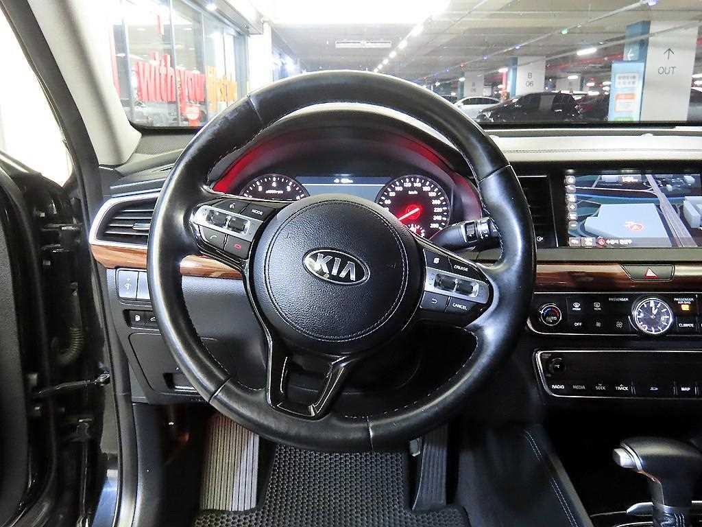 KIA K7 - Vista 8