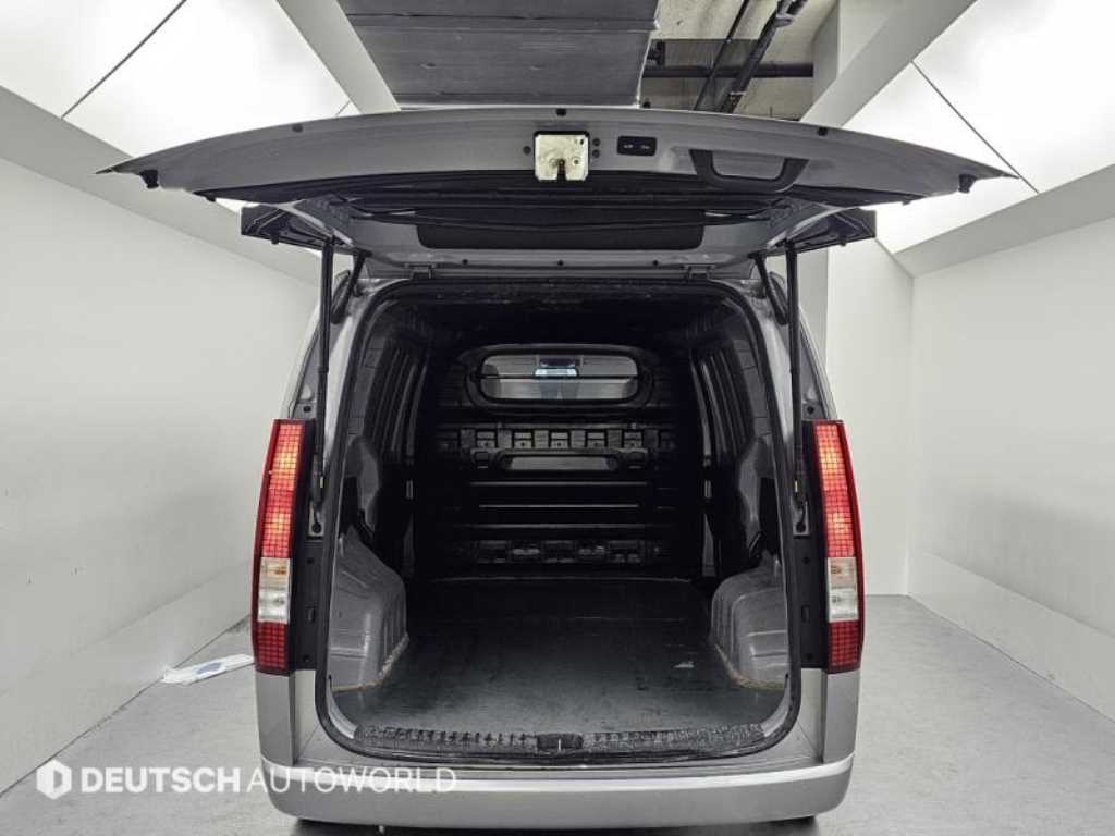 HYUNDAI Staria 2022 Gris - Importación desde Corea - HF Imports Iquique - Foto 20