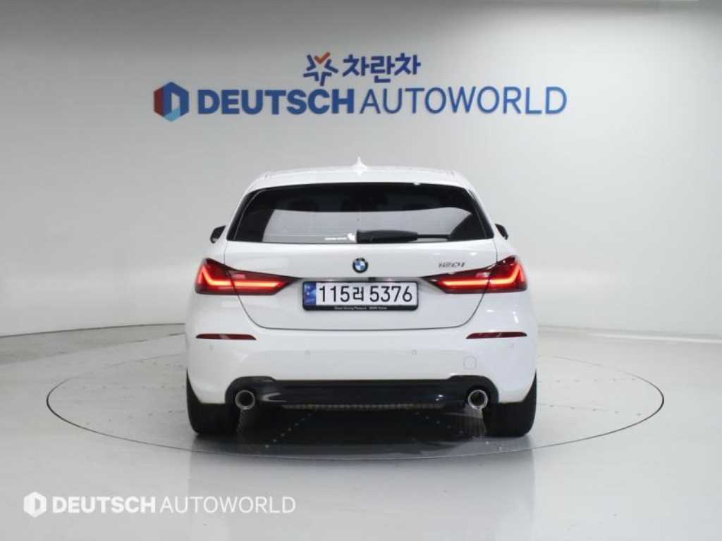 BMW 1 series - Vista 4