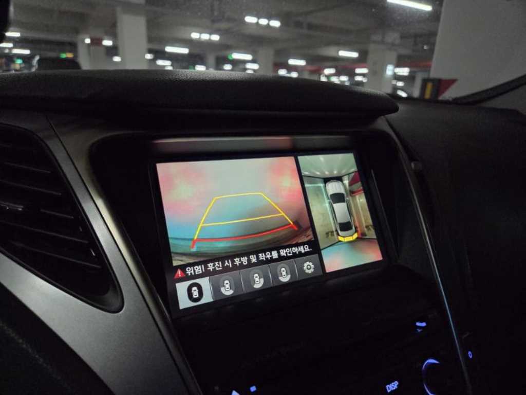 HYUNDAI Grandeur - Vista 9