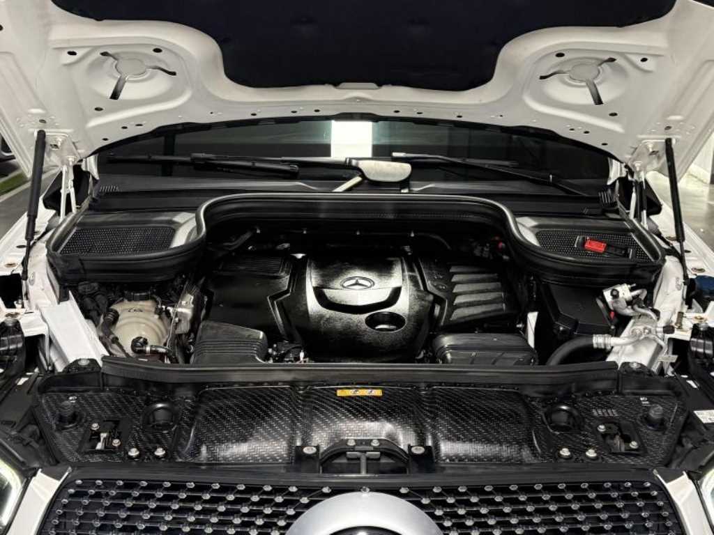 Mercedes Benz GLE Class - Vista 6