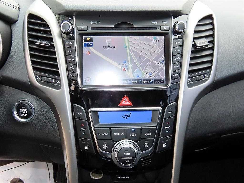 HYUNDAI i30 2015 Blanco - Importación desde Corea - HF Imports Iquique - Foto 13